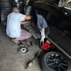 P B TIRE REPAIR ico