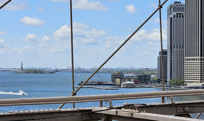 Sam's Auto Body Shop 4