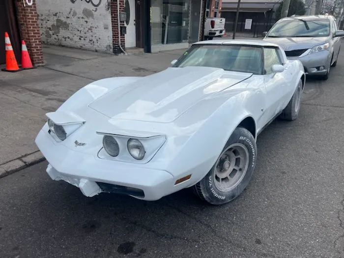 Lou's Auto Specialties 0