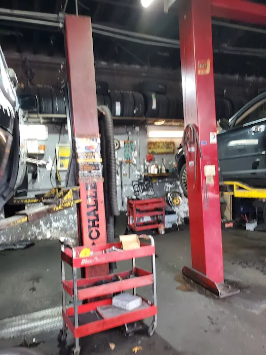 Trio Auto Center 0