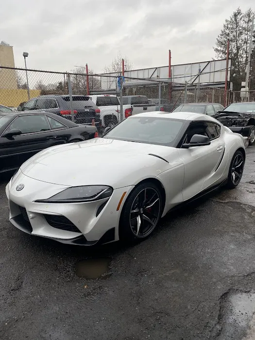 Trio Auto Center 6