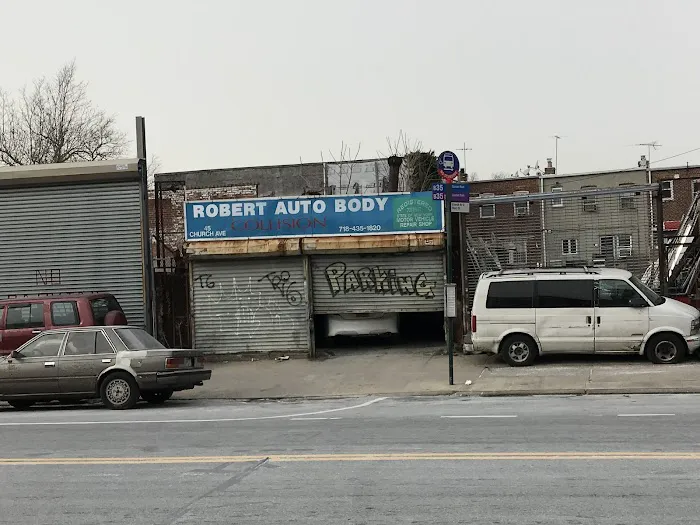 Robert Auto Body 0