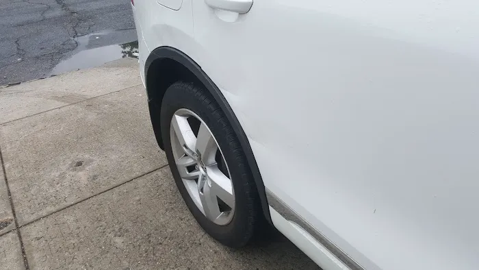 Auto Dent Collision 1