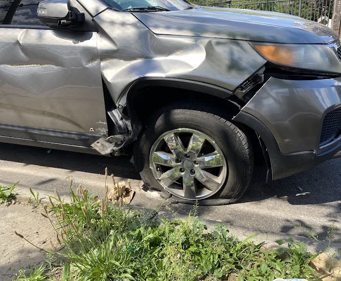 De-Ko Auto Body 2