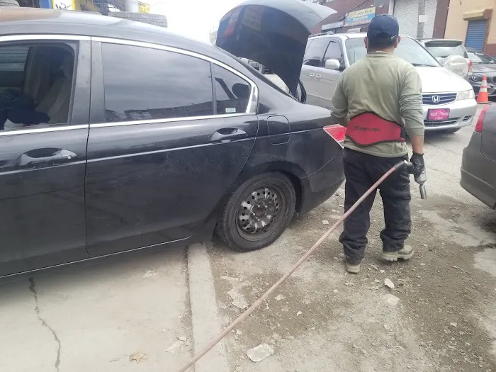 R&M AUTOBODY 0