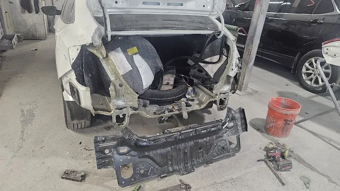 Vivar Auto Body 9