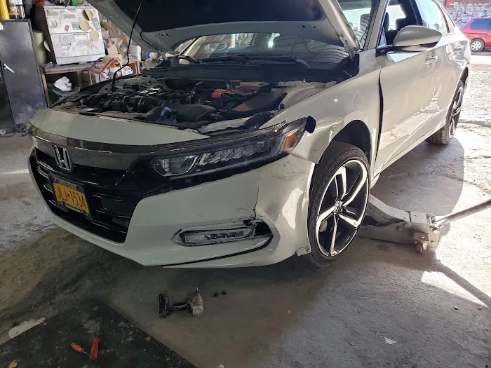 Vivar Auto Body 1