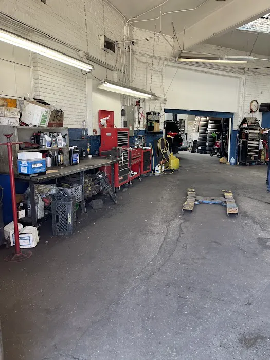 TM&T Tire 0