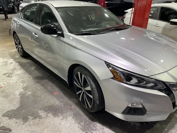 King Of Queens Auto Body Inc 8