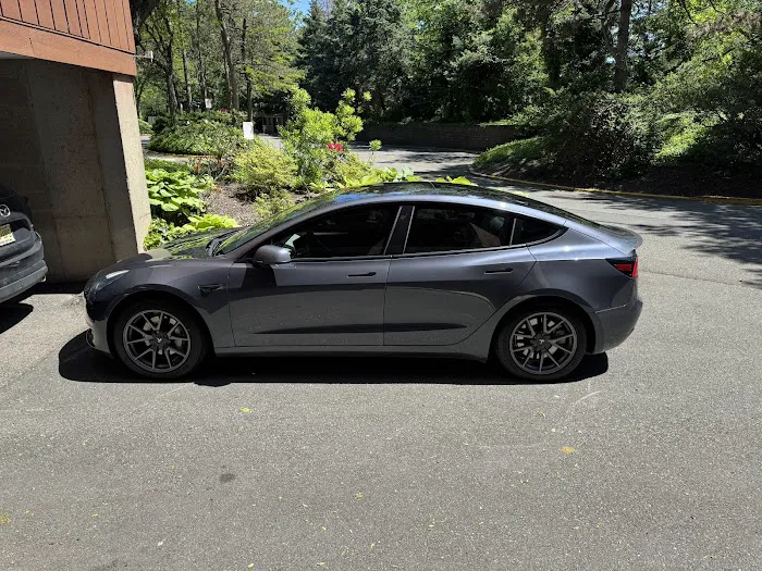 Kustom Window Tinting 2
