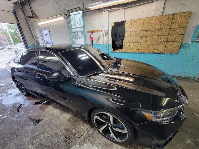 Kustom Window Tinting 9
