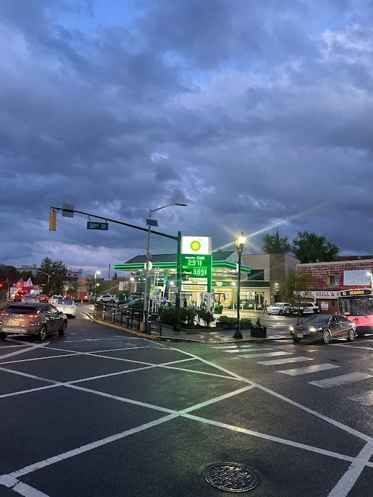 Hudson Gas & Auto 8
