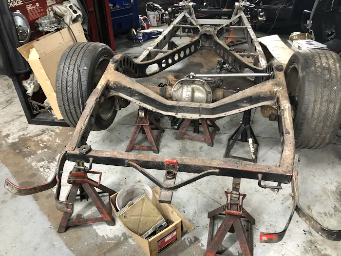Castillo's Auto Repair 9