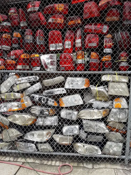 Hub Cap Place 7
