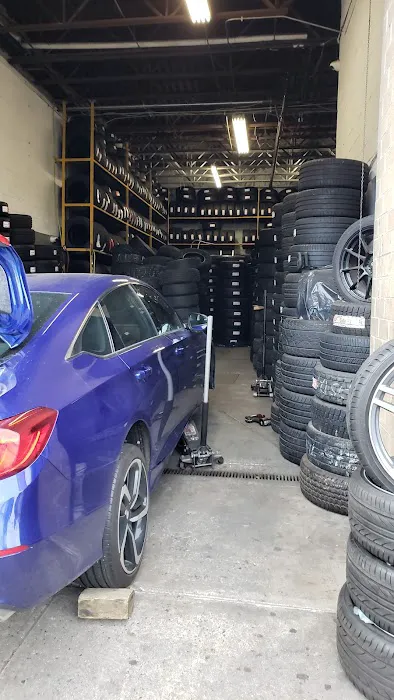 Corona Auto & Truck Repair Services 0