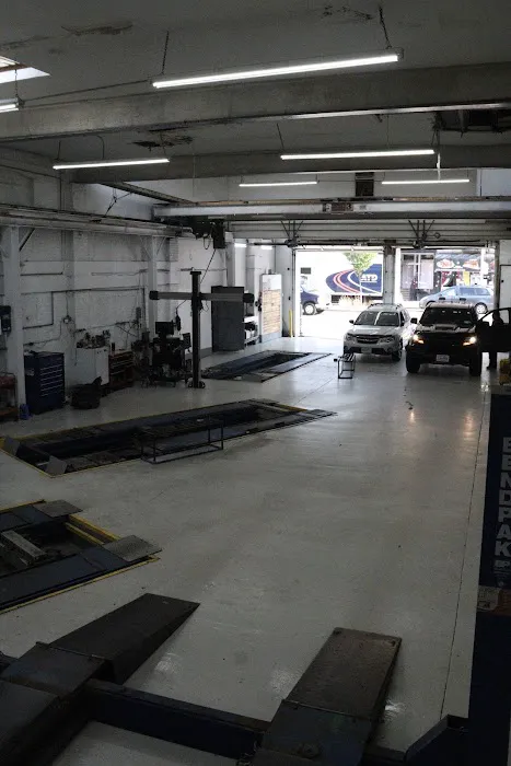 106St Mobile Tire Shop 0