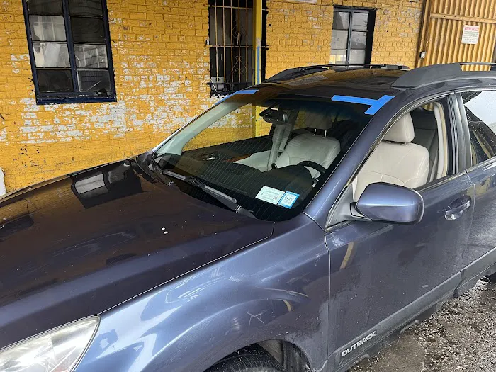Corona Auto Glass 5