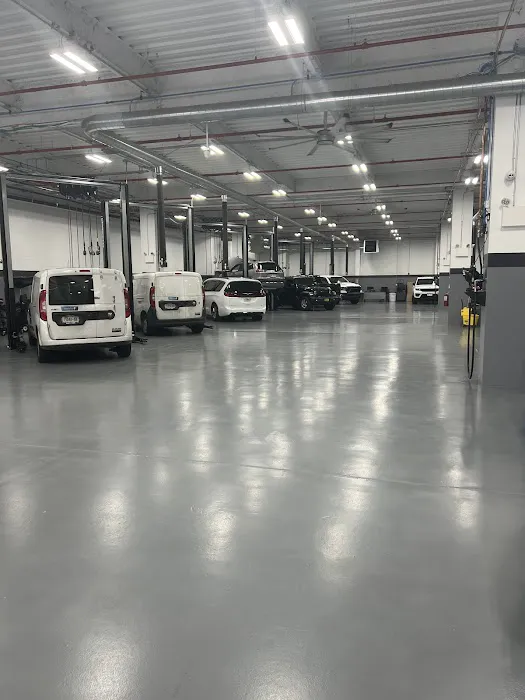 United Chrysler Dodge Jeep Ram Service Center 2