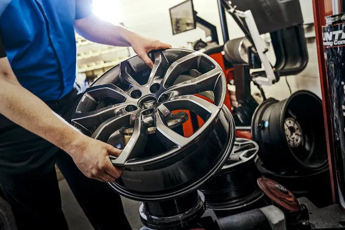United Chrysler Dodge Jeep Ram Service Center 8