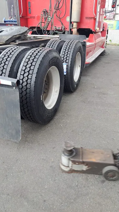 Tonnelle Tire Service 4
