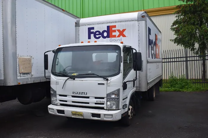 Gonzalo Truck Repair Inc 7