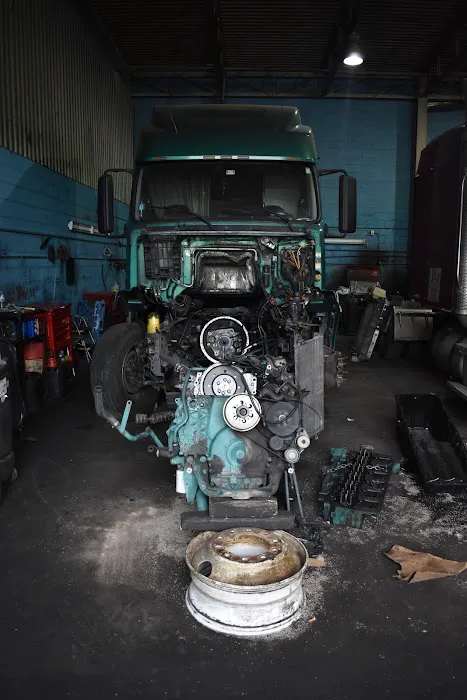 Gonzalo Truck Repair Inc 3