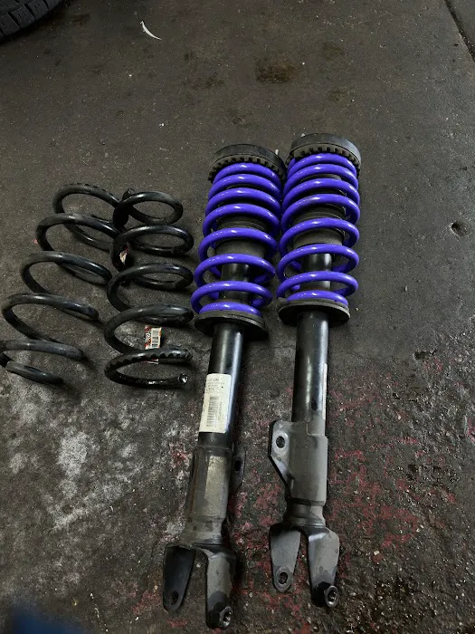 Auto Repair M & WILSON 2