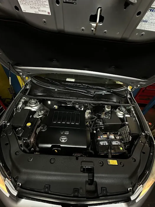 Auto Repair M & WILSON 4