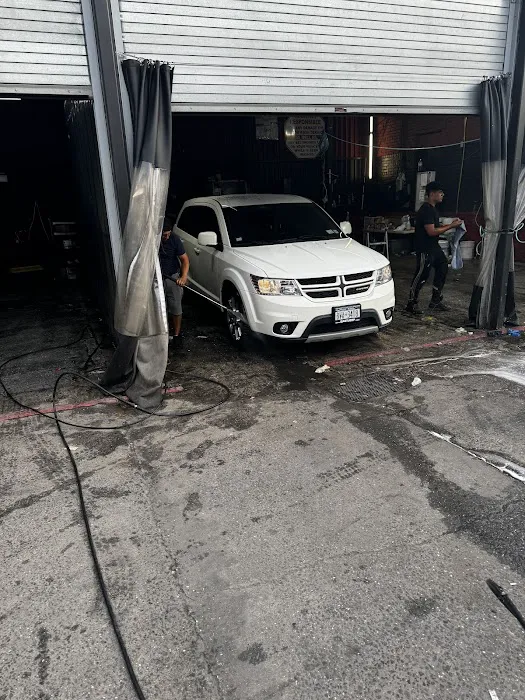 Oswaldo Auto Sound, Alarm & Car Wash 5
