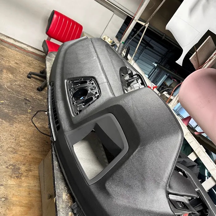 Fantastic auto upholstery in 5