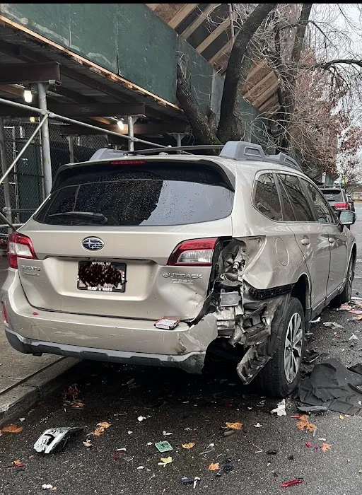 Joo's Auto Body Shop 3