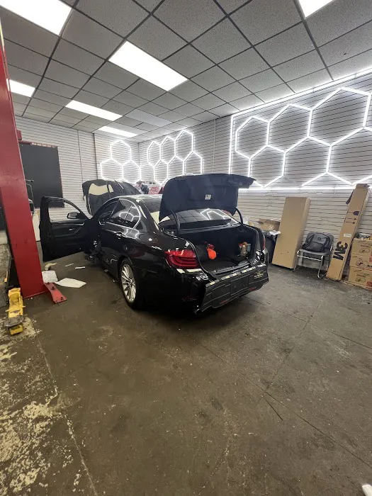 Fordham Auto Sound & Security 3