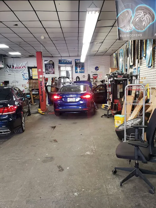 Fordham Auto Sound & Security 9