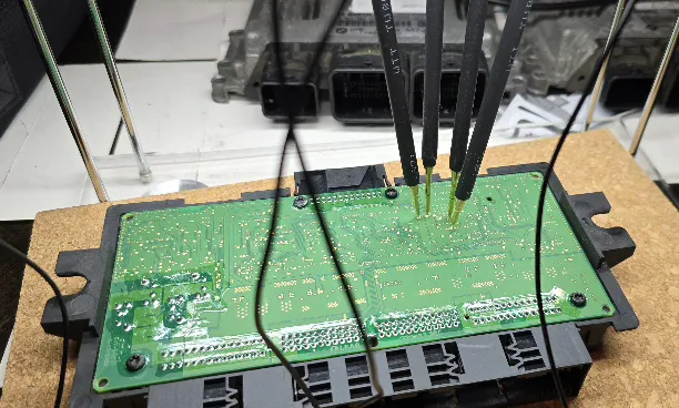 Key programming and car diagnostics 9