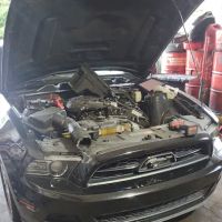 Derrick Auto Mechanic