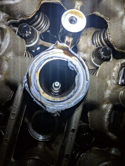 Currie's Automotive 0