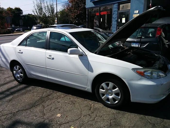 H & R Auto Sales LLC 4