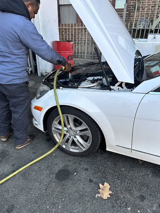 S & G Auto Repair Specialists 7