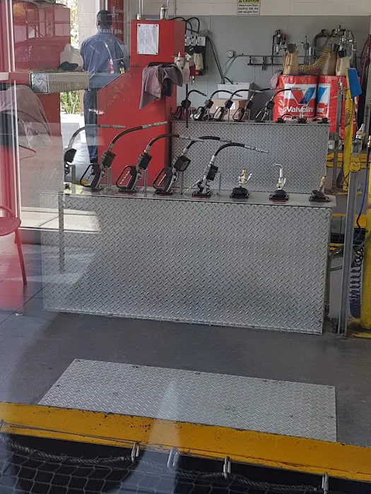 Valvoline Instant Oil Change 9