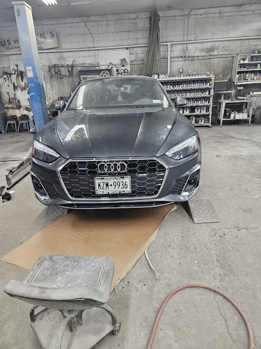 Gus & Nicks Auto Body 5