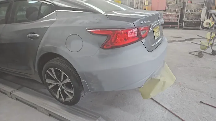 Gus & Nicks Auto Body 1