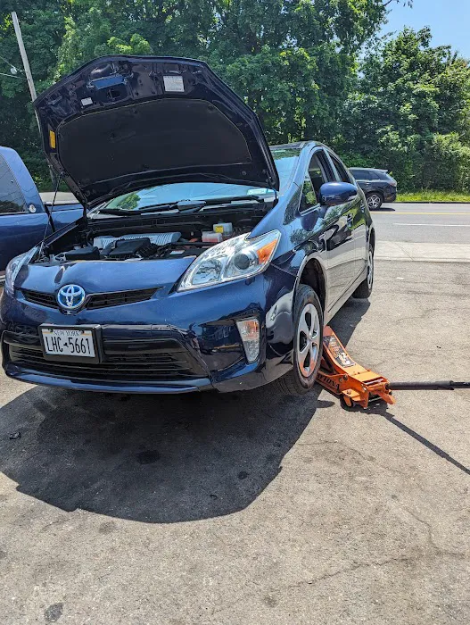 J/O's Auto Service Solution Inc. 1