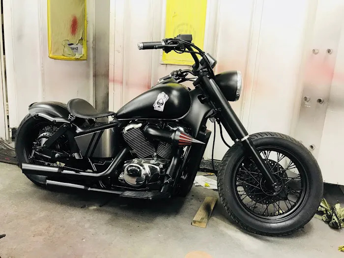 R&F Auto Body Shop 0