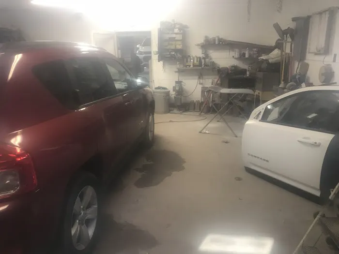 Bob's Body Shop & Customs 3