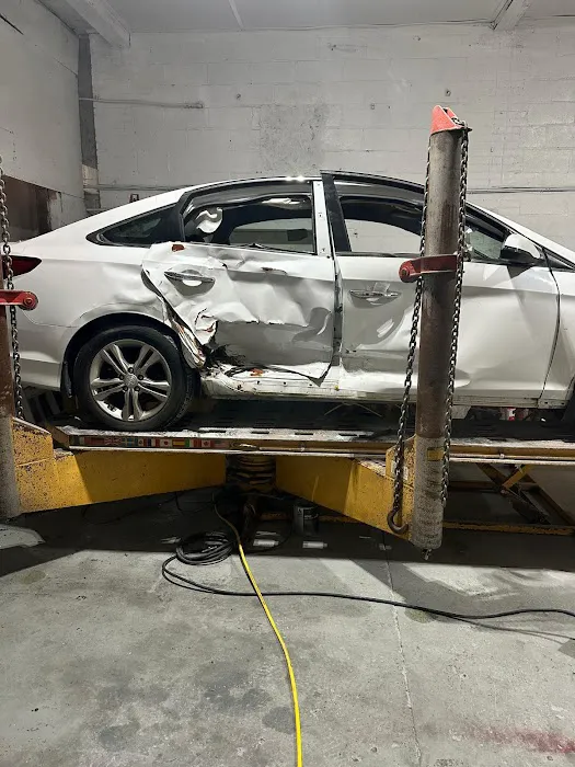 F&I Auto and Body Repair 8