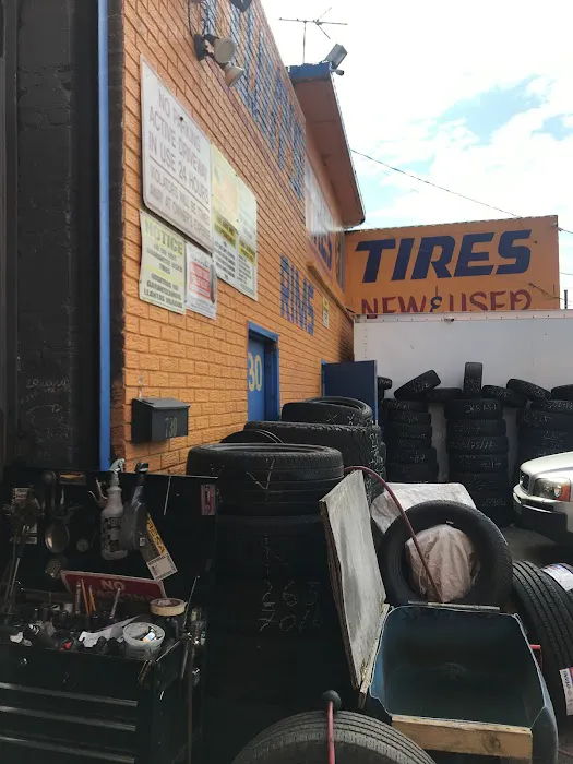 Twin’s Tires 0