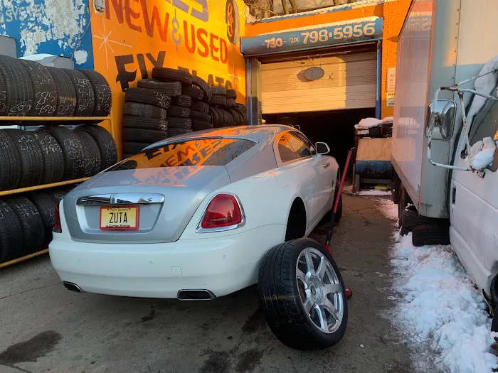 Twin’s Tires 4