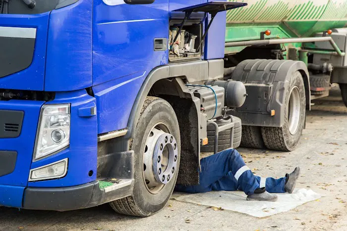 Mike's Truck Road Service & Tires 2