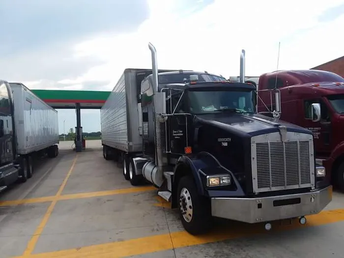 Kraus&Sons Truck Repair and Heavy Towing 6