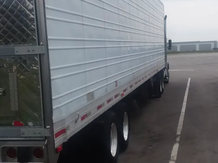 Kraus&Sons Truck Repair and Heavy Towing 9